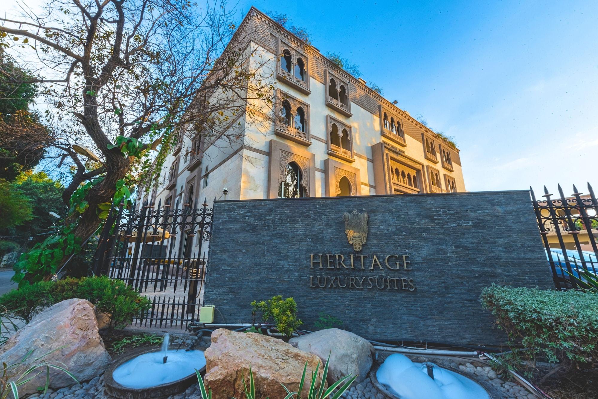 Vista Exterior Heritage Luxury Suites- ALL Suite Hotel