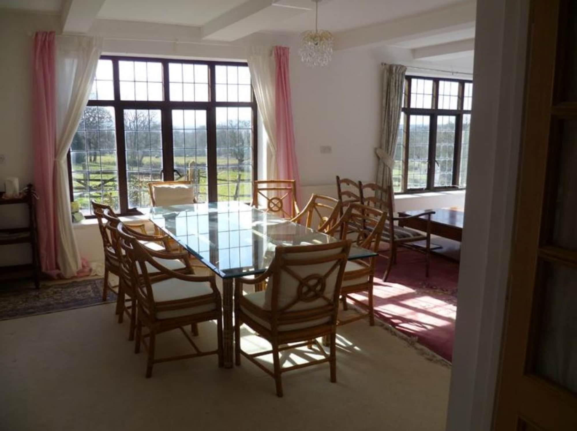 Varios Moaps Farm Bed and Breakfast