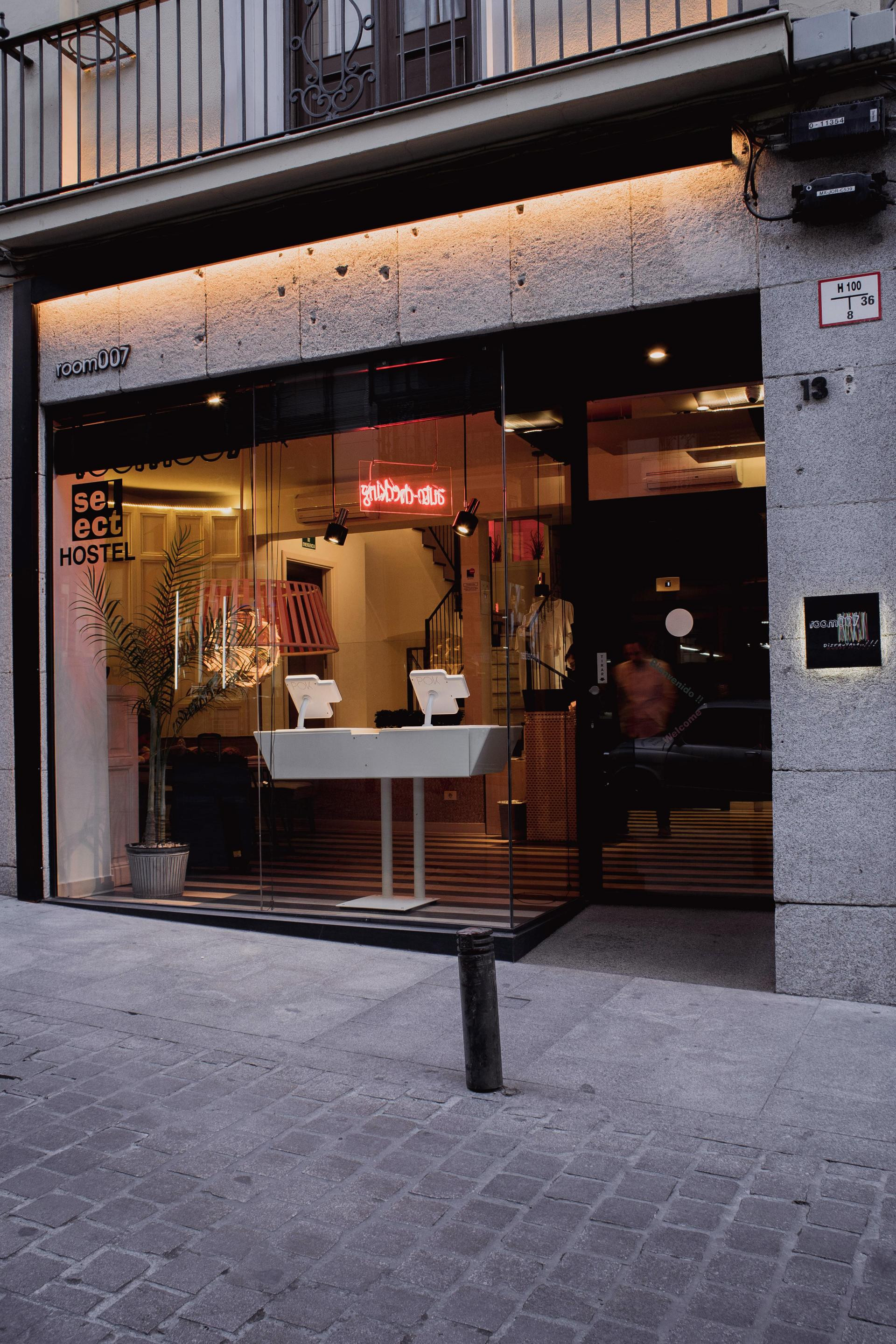 Hotel Room Select Sol