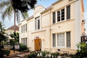 Alojamiento - The Beverly Grove Hotel