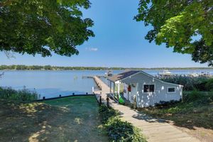 Alquiler Vacacional - Pet-friendly Home on Chester River w/ Dock!