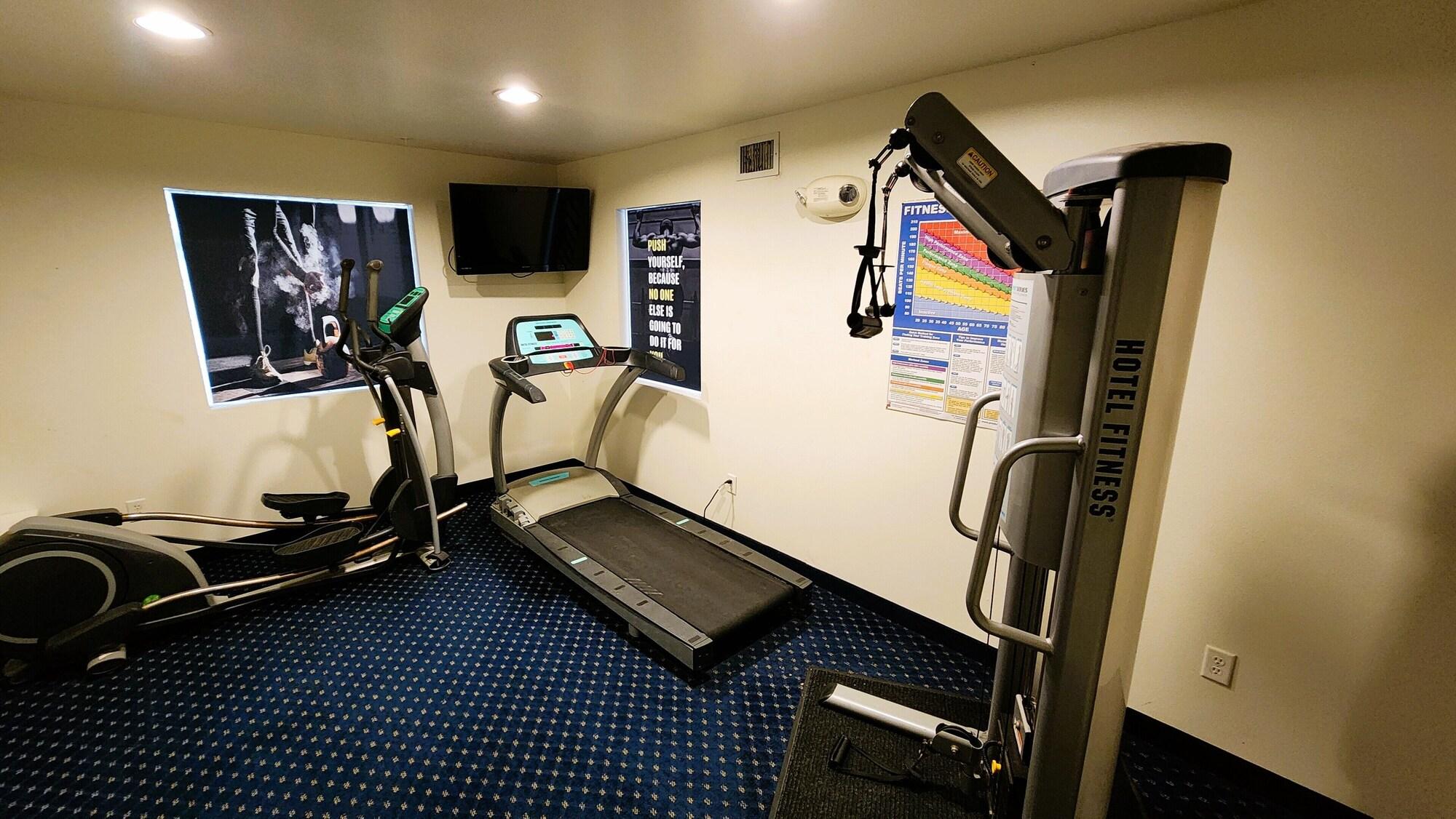Gimnasio FairBridge Inn & Suites Canadian