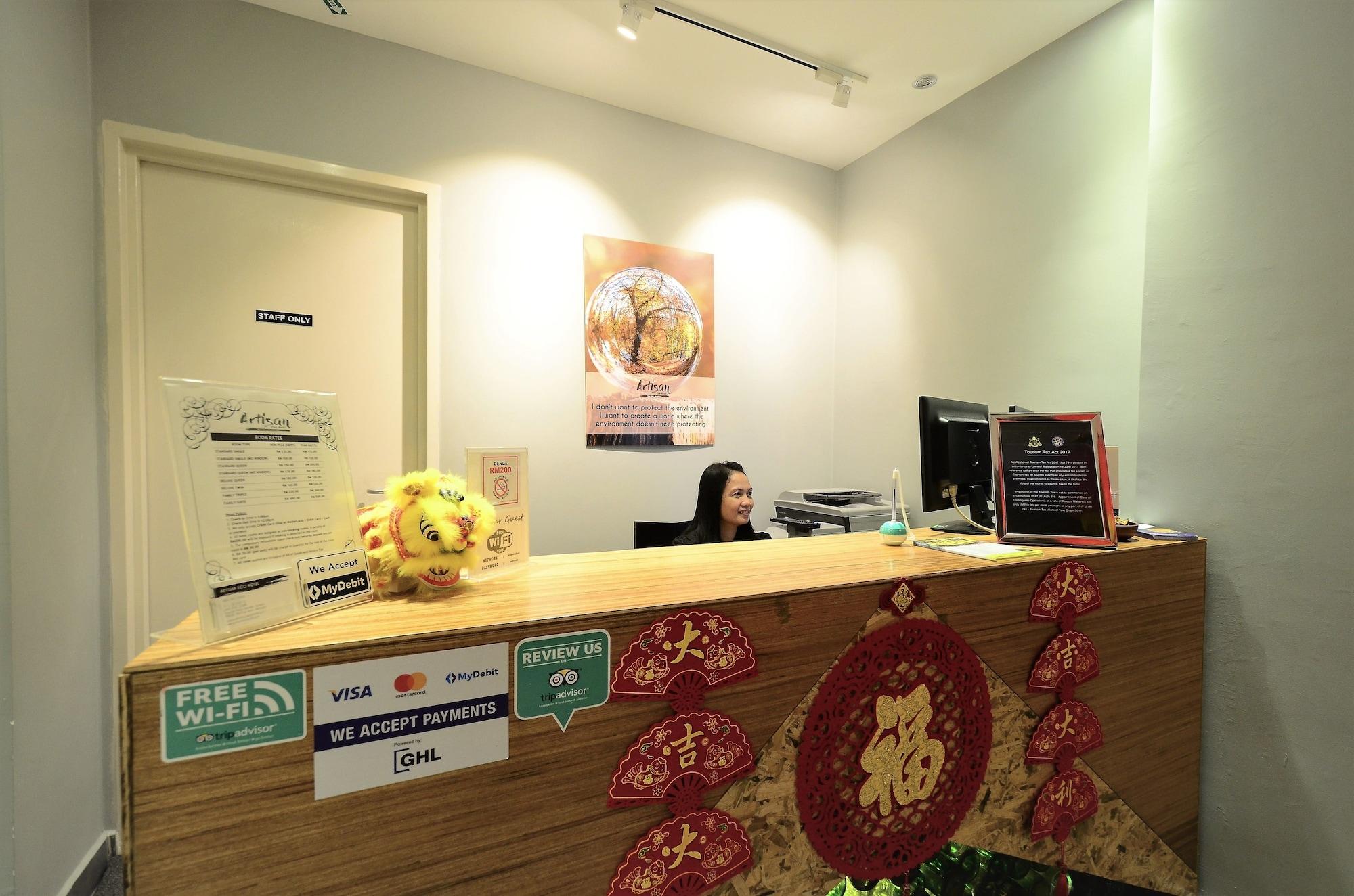 Vista Lobby Artisan Eco Hotel