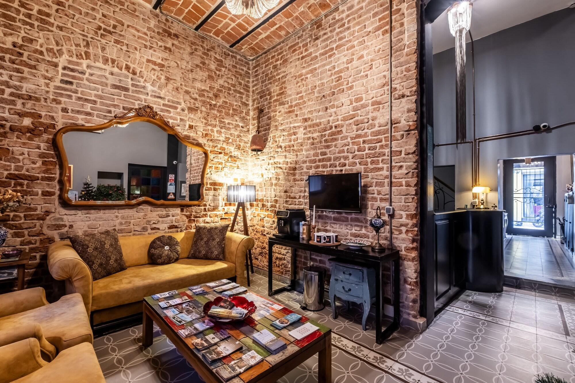Bar/Salón Selvese Suites – Serviced Living in Galata