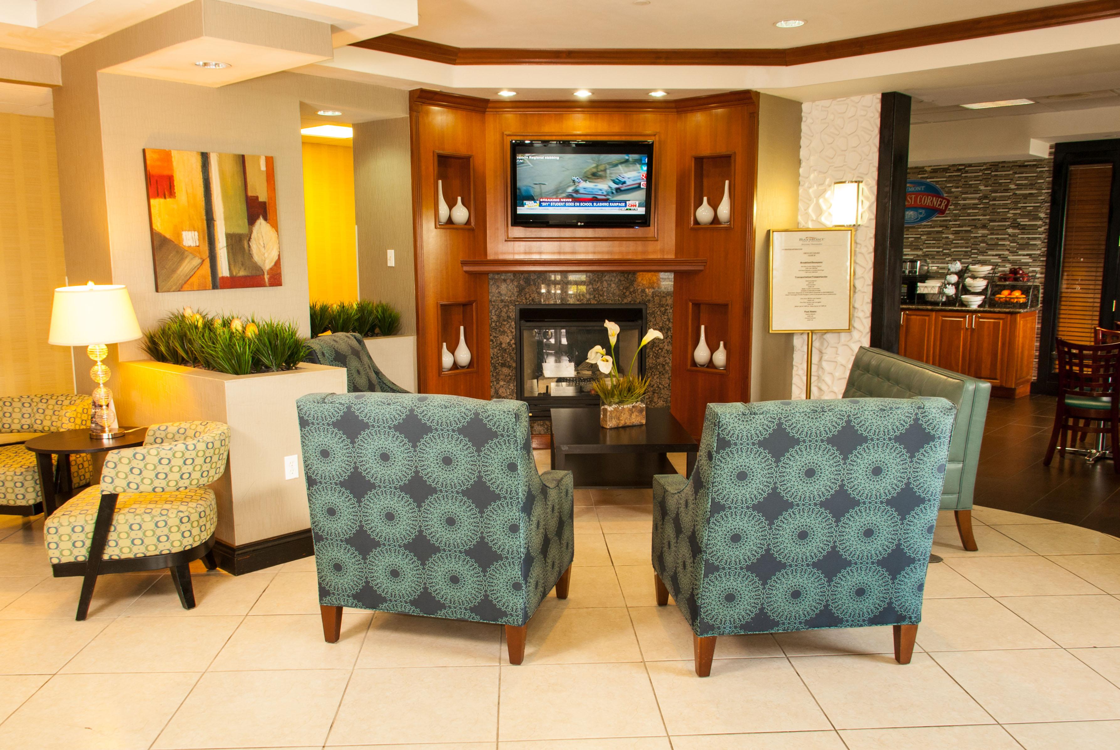 Vista Lobby Baymont Inn And Suites West Miami Airport