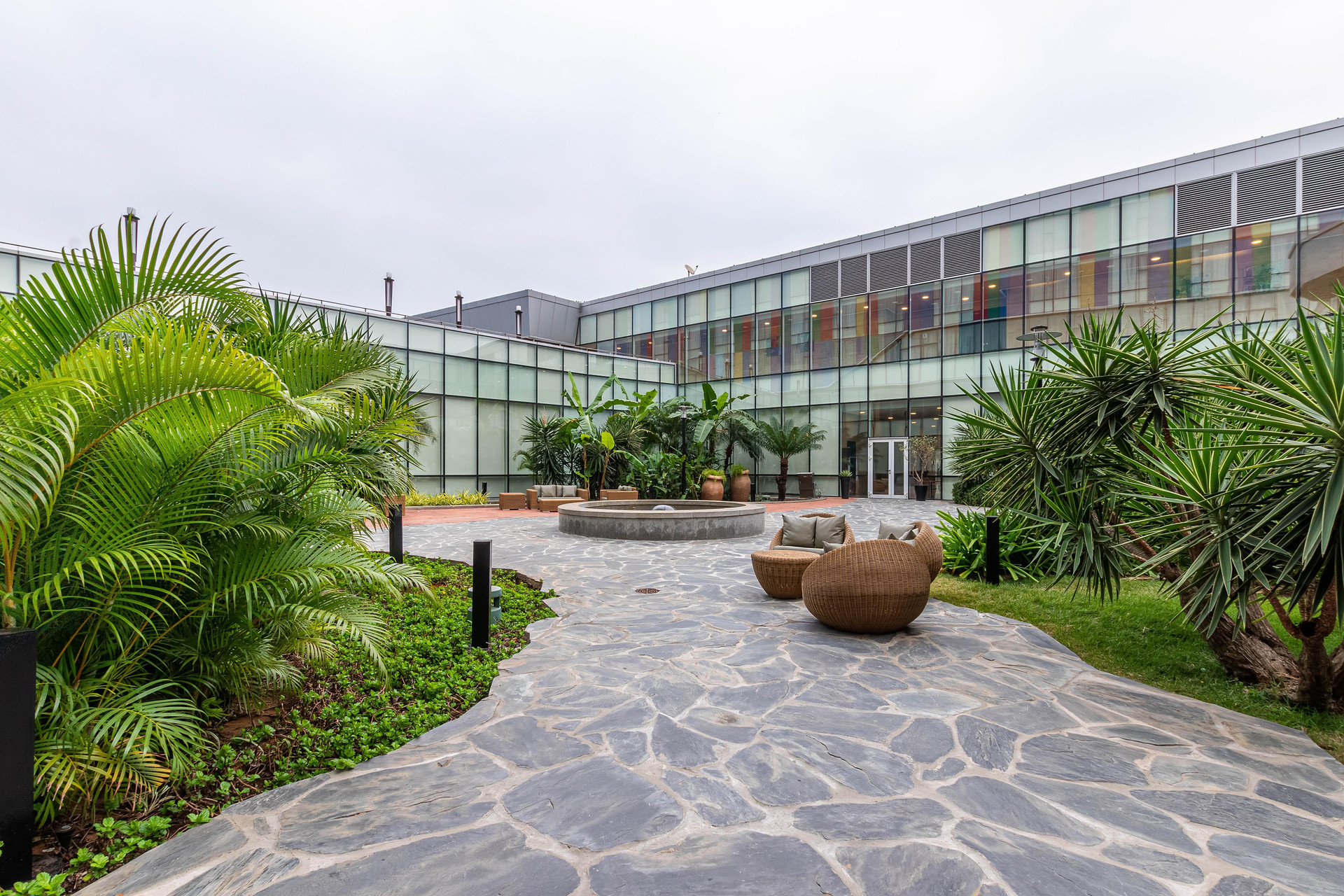 Vista Exterior Hotel de Convençoes de Talatona