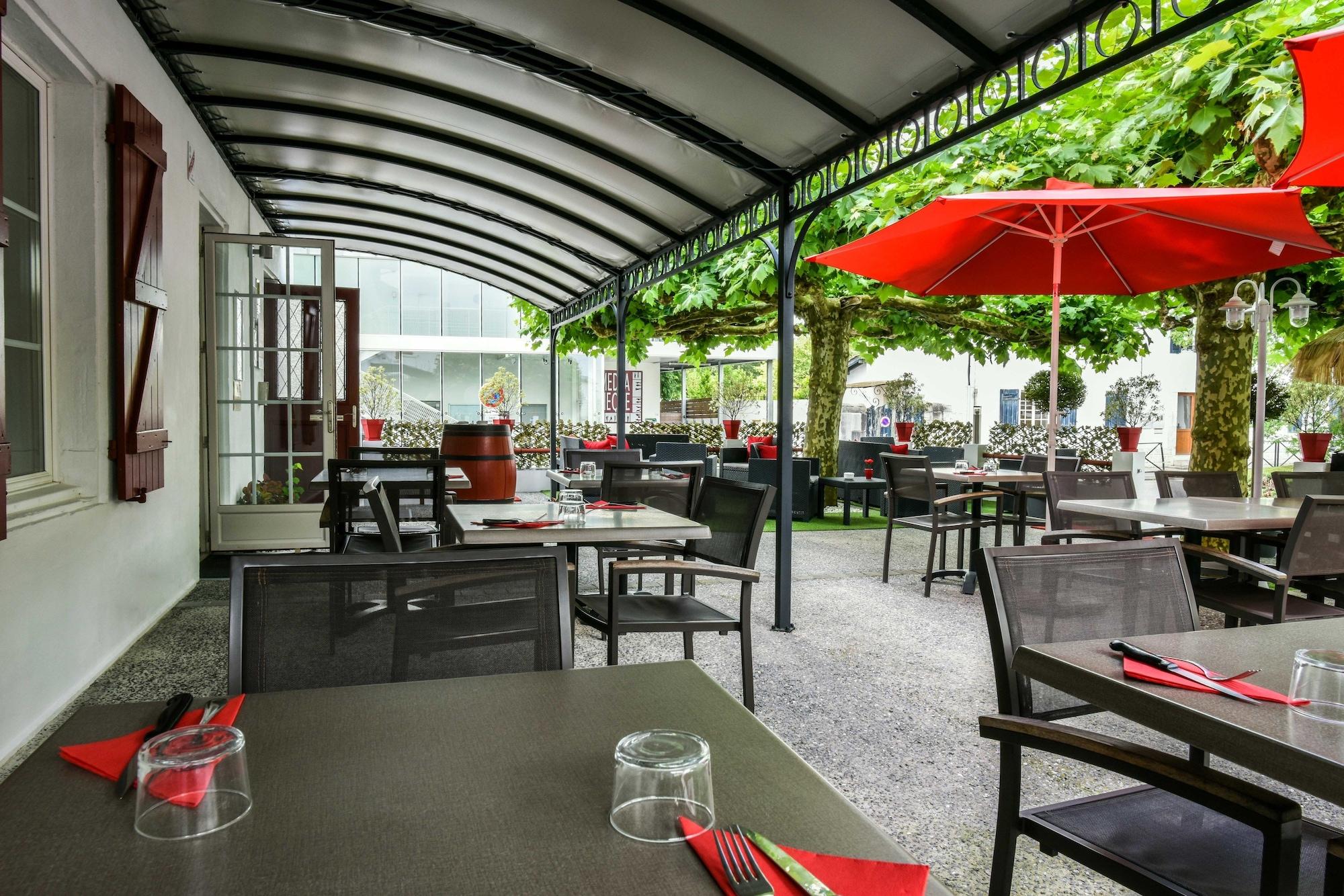 Varios Auberge L'Estanquet