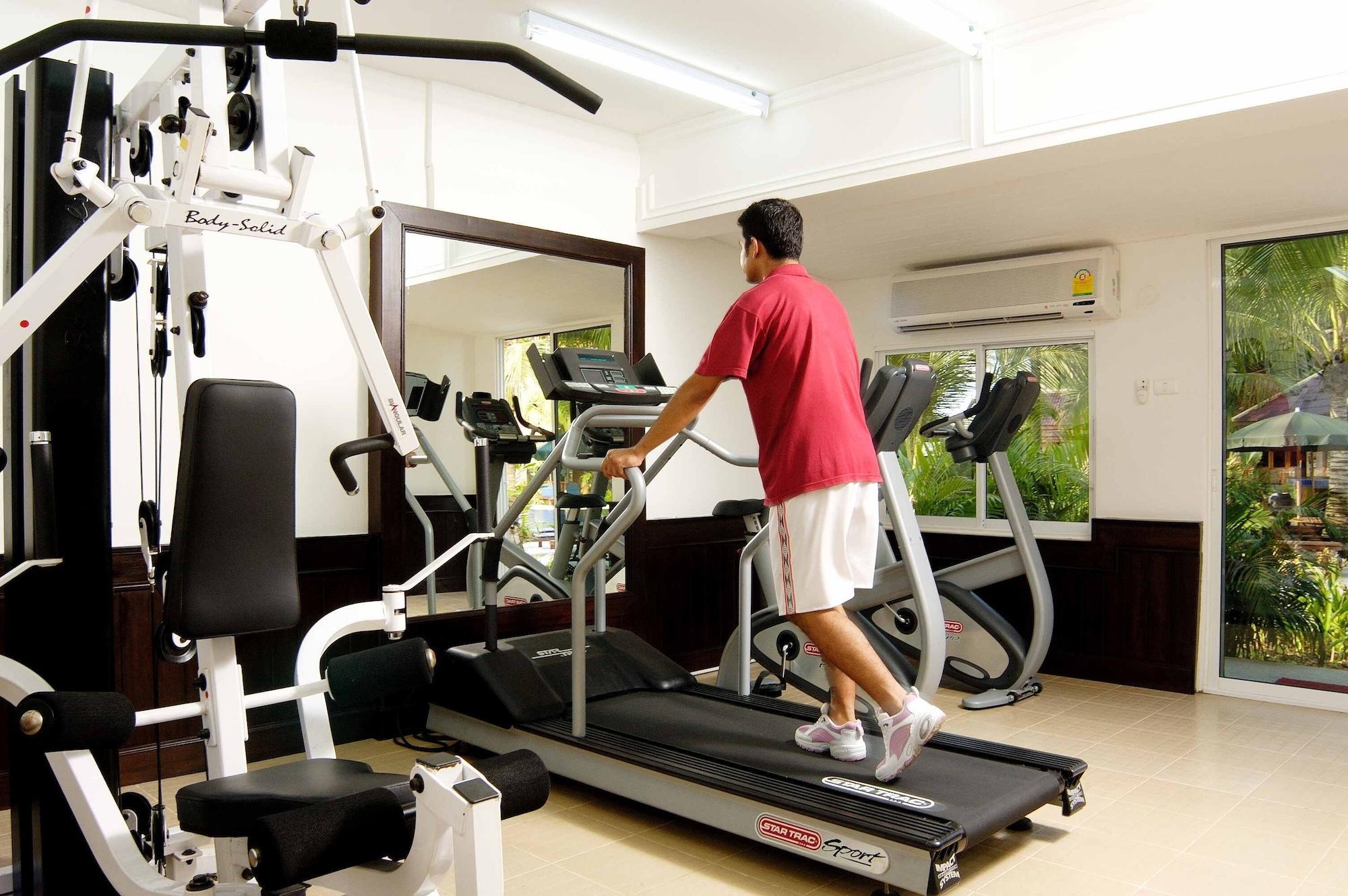 Gimnasio Best Western Premier Bangtao Beach Resort & Spa