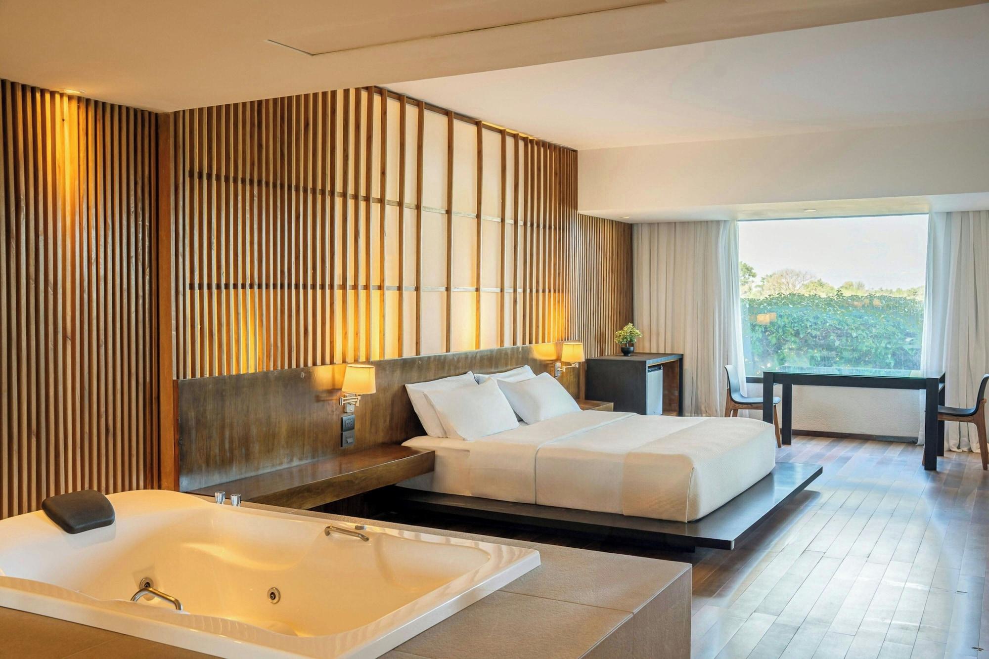 Habitación Yacht & Golf Club Paraguayo, a Tribute Portfolio Resort