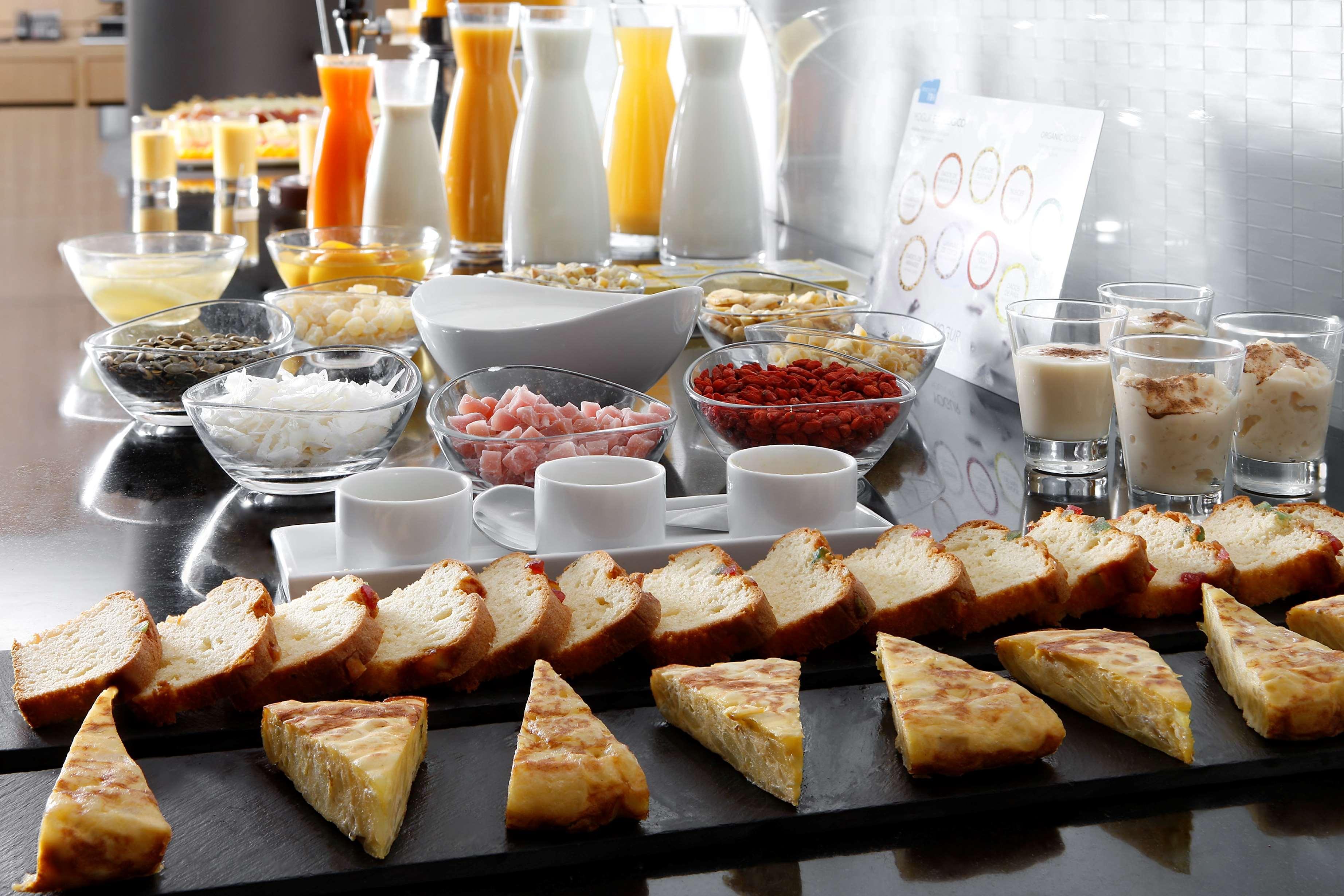 Restaurant NH Barcelona Diagonal Center