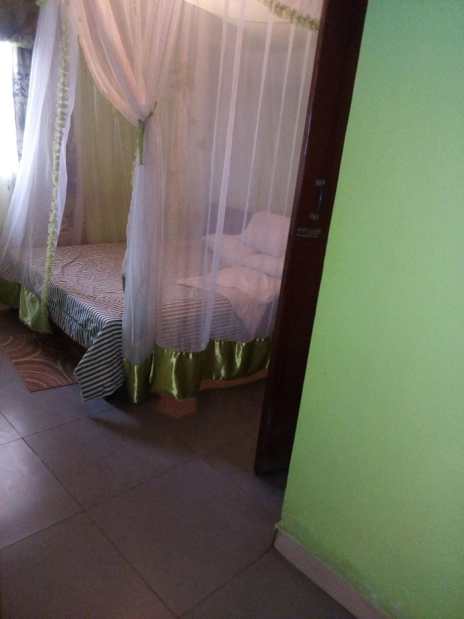 Varios Desai Villa Hotel