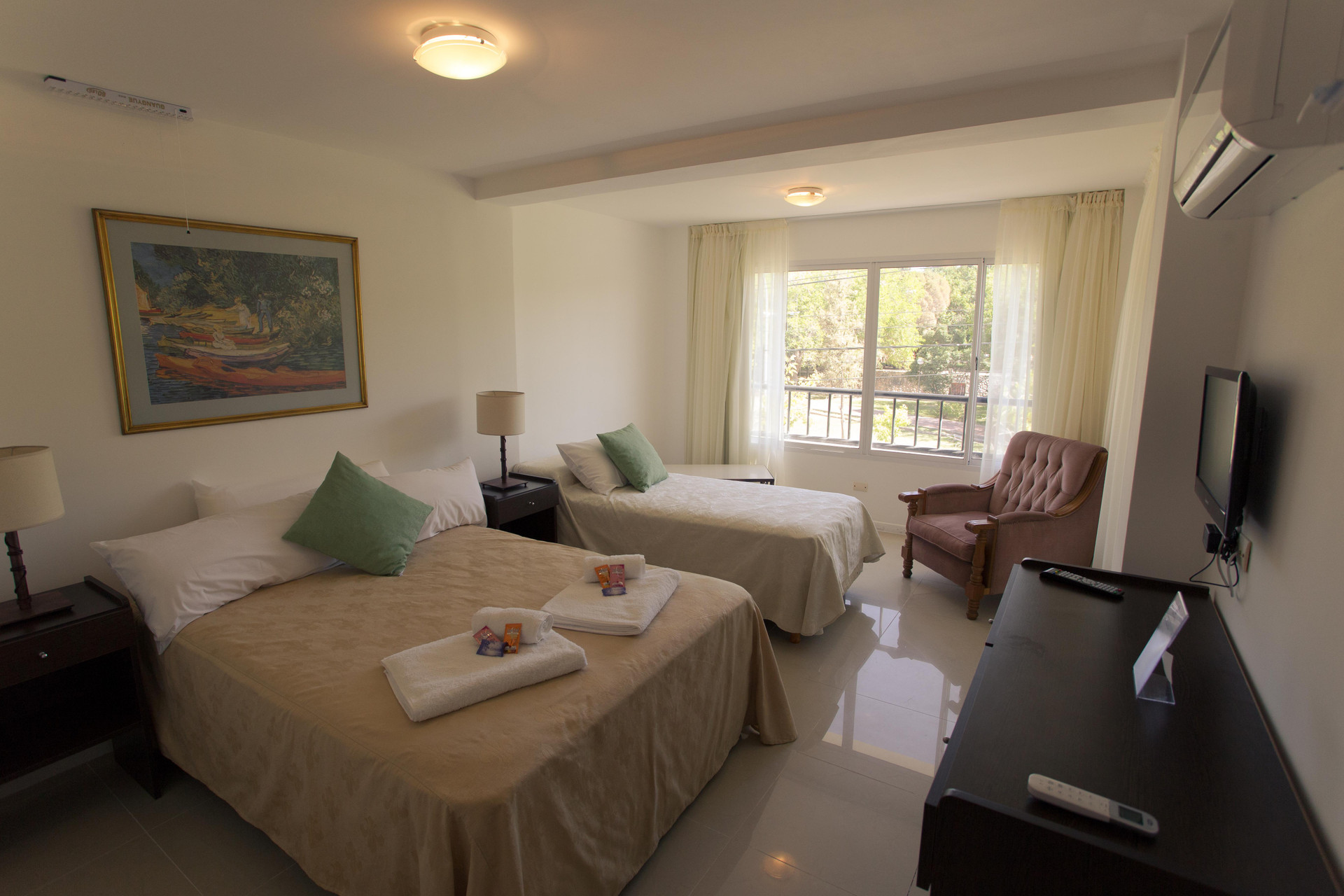Comodidades del Alojamiento Hotel Lavalle