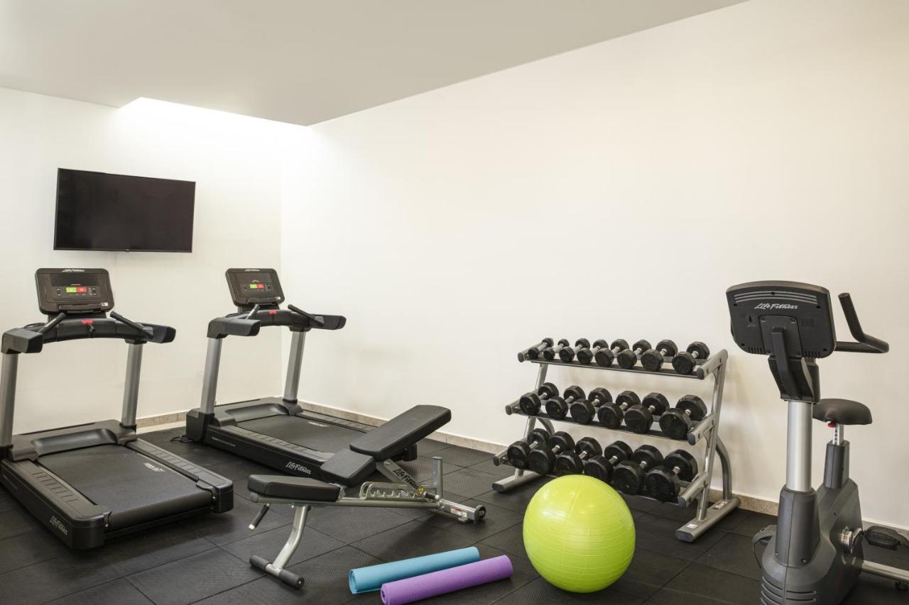 Gimnasio FIESTA INN GUADALAJARA PONIENTE