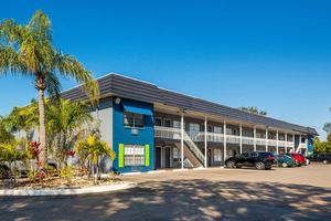 Alojamiento - SureStay Hotel by Best Western Sarasota Lido Beach