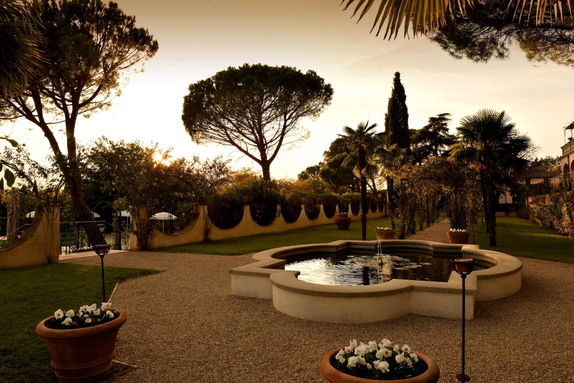 Vista Exterior Villa Santa Barbara