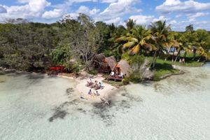 Alojamiento - Hotel Playa Laguna Bacalar Lagoon Front