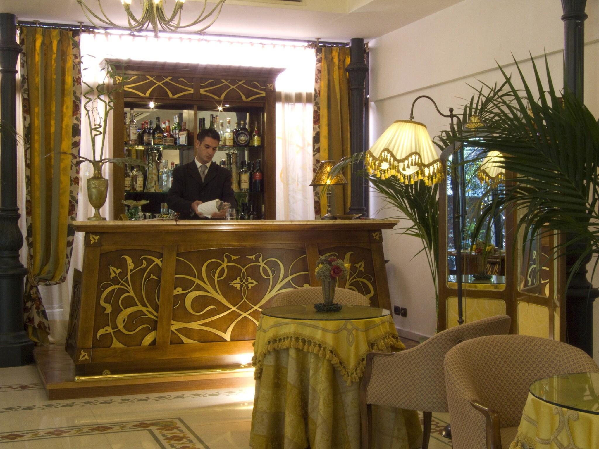 Bar/Salón Liberty Hotel