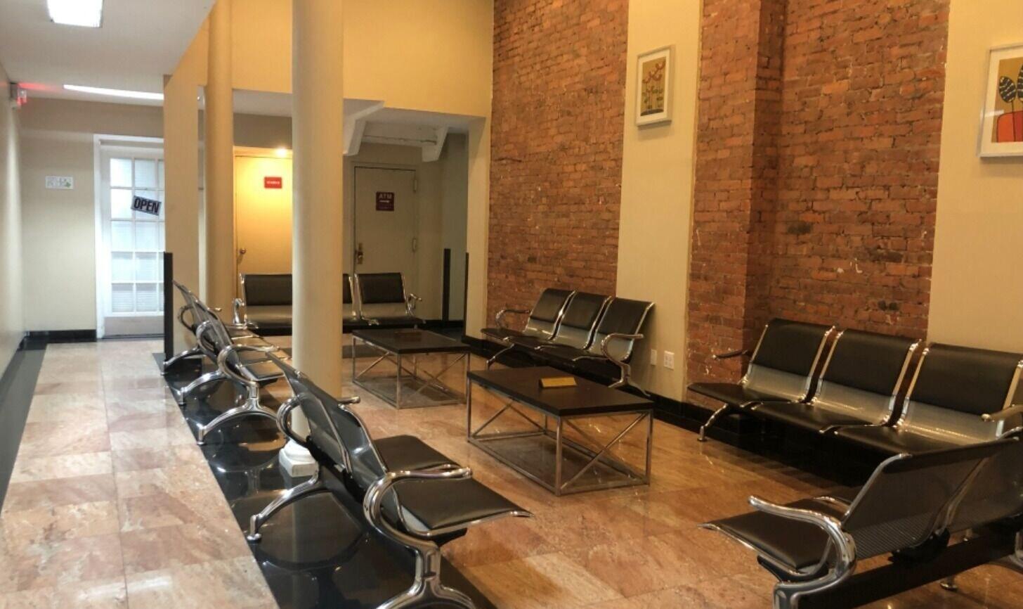 Vista Lobby Studio Plus
