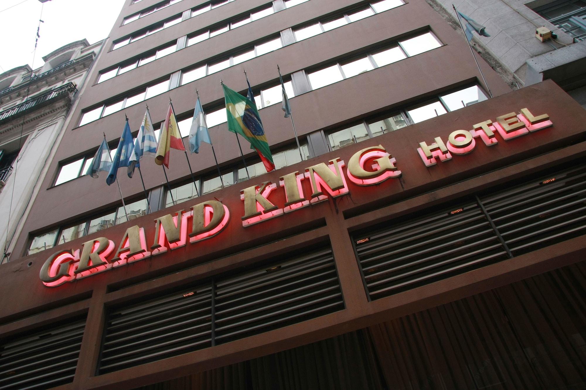Vista Exterior Grand King Hotel