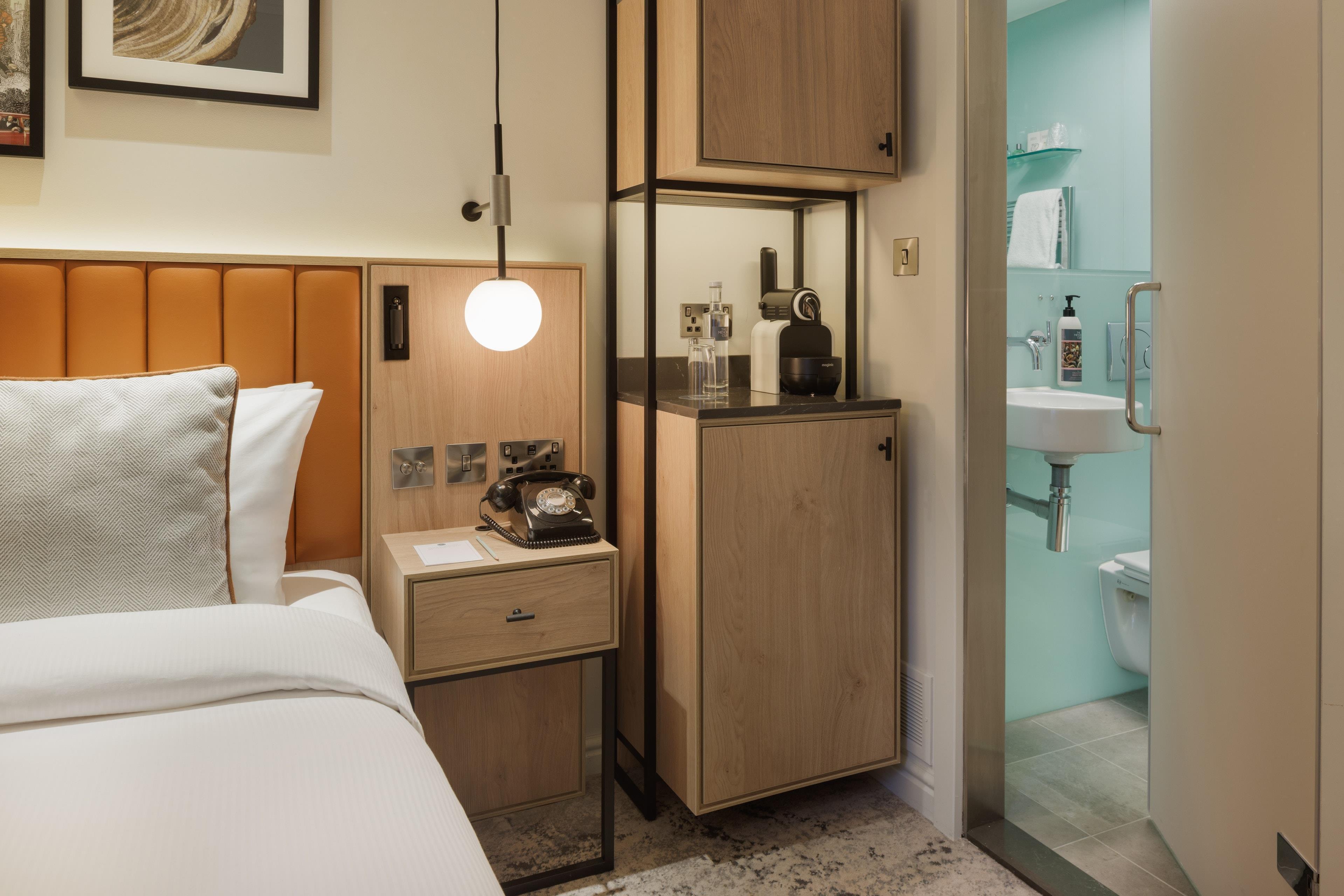 Bar/Salón The Memoir Club (formerly Ambassadors Bloomsbury)