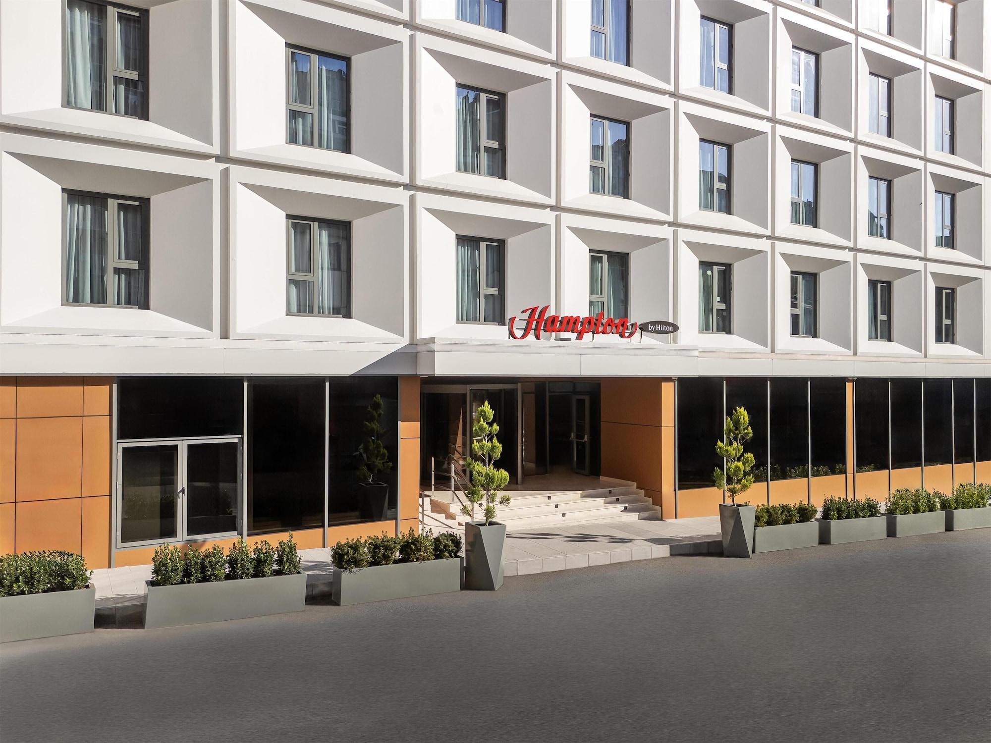 Vista Exterior Hampton By Hilton Istanbul Sisli