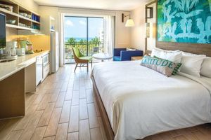 Alquiler Vacacional - Studio w/Mini Kitchen, Balcony, Dining, Bar, Concierge, Massage, Movies +more!!