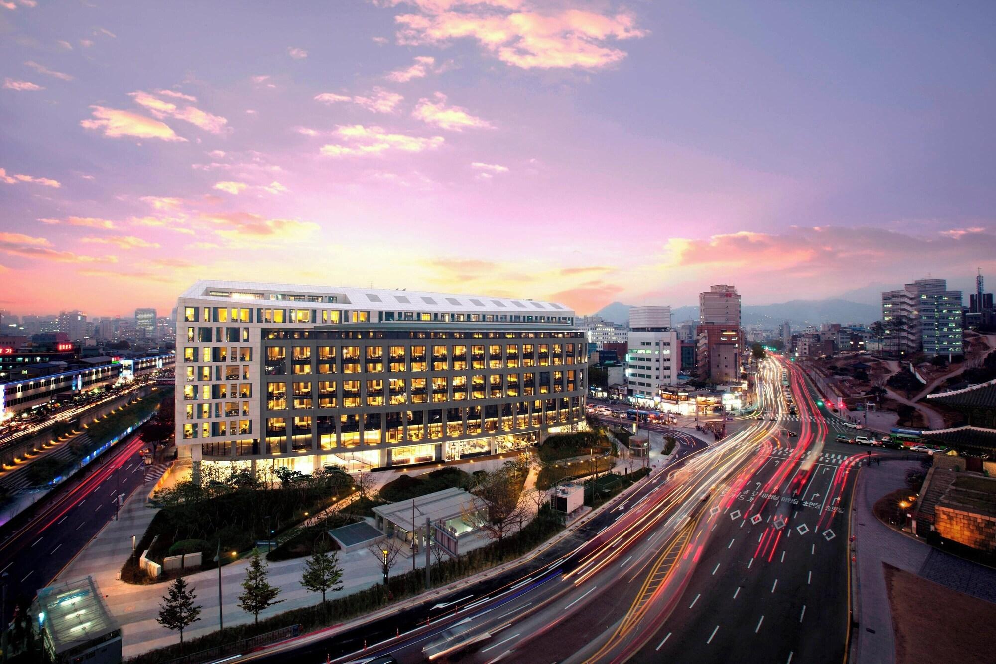 Vista Exterior JW Marriott Dongdaemun Square Seoul