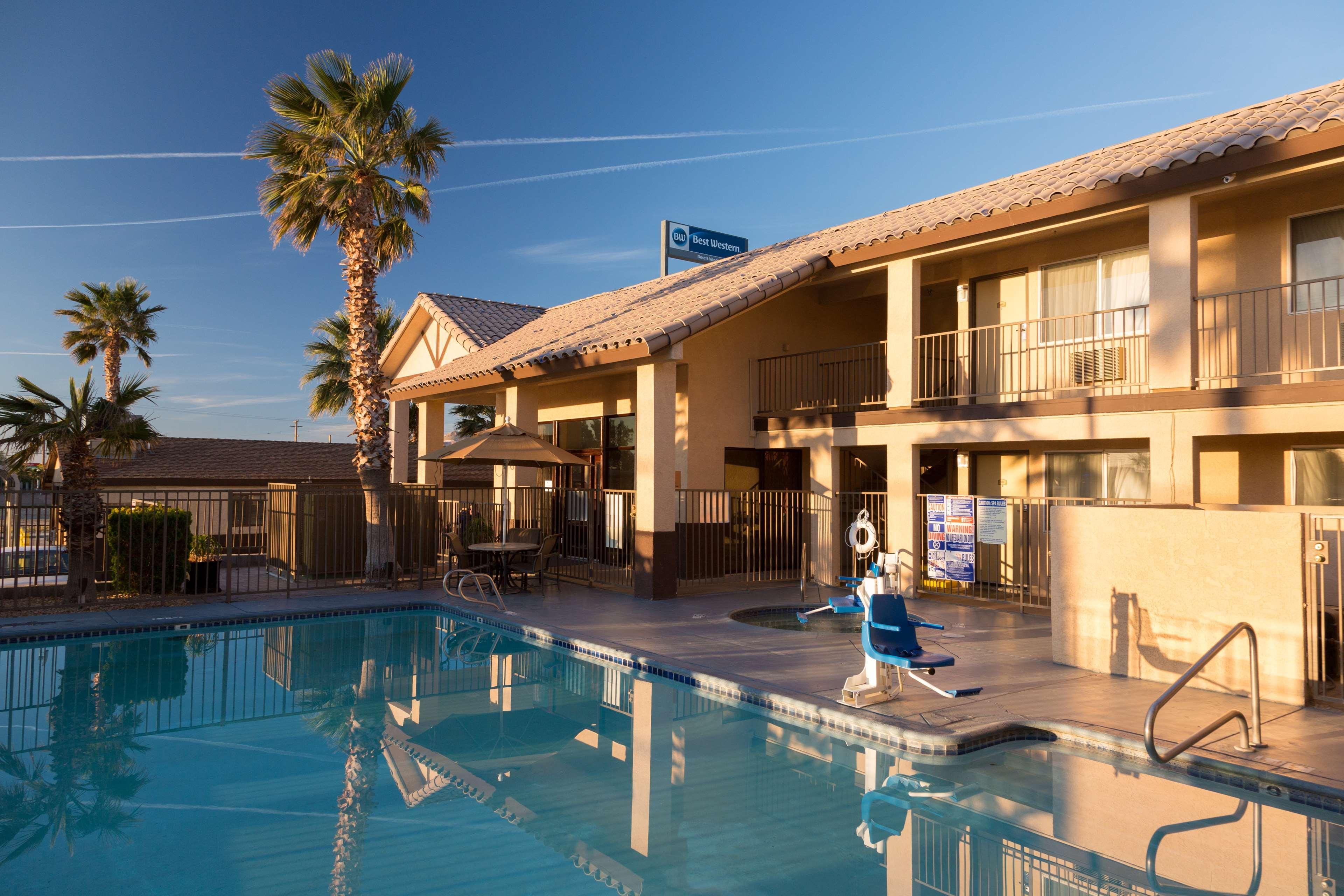 Vista Piscina Best Western Desert Winds