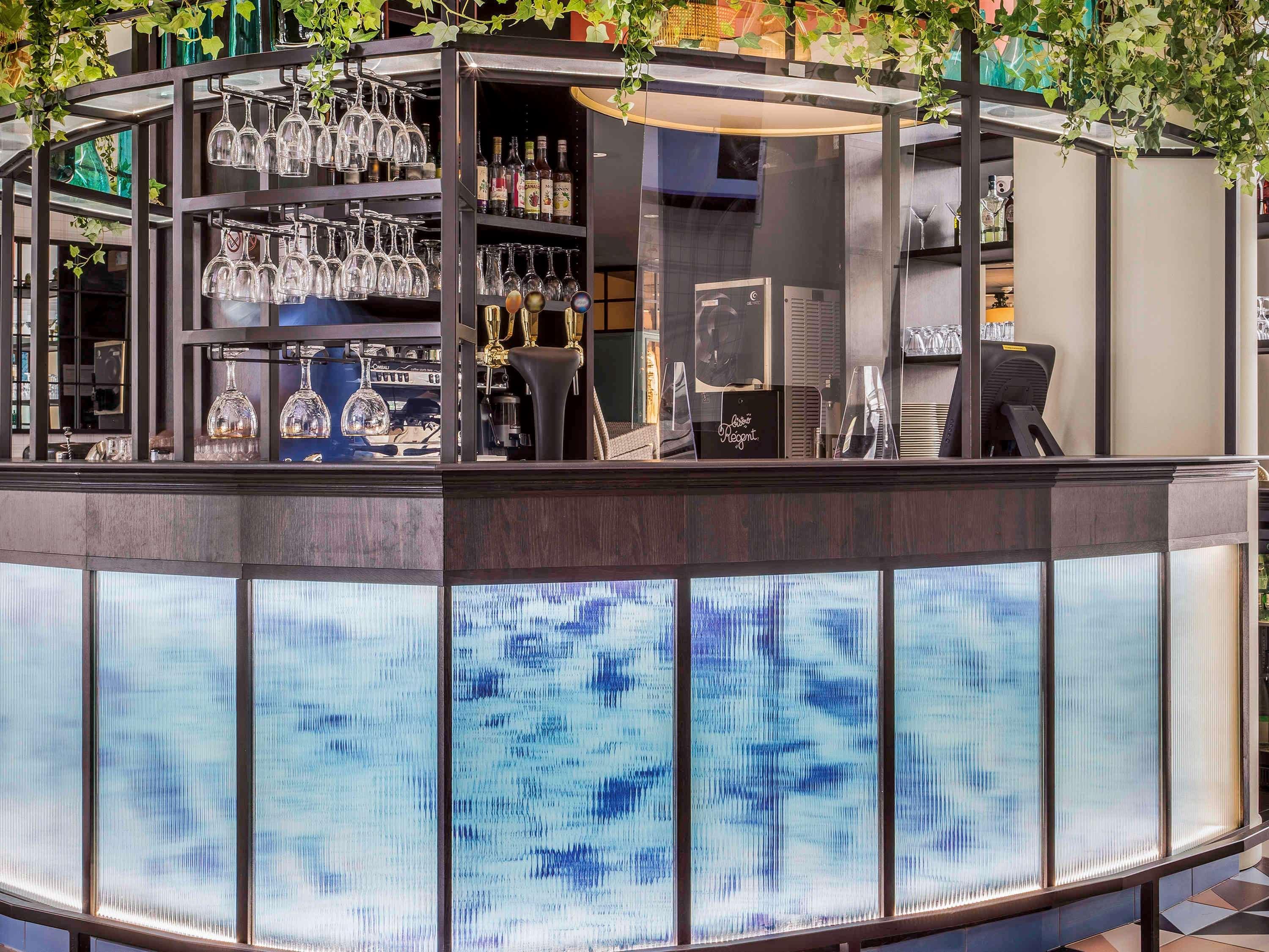 Bar/Salón ibis Styles Évry Cathédrale