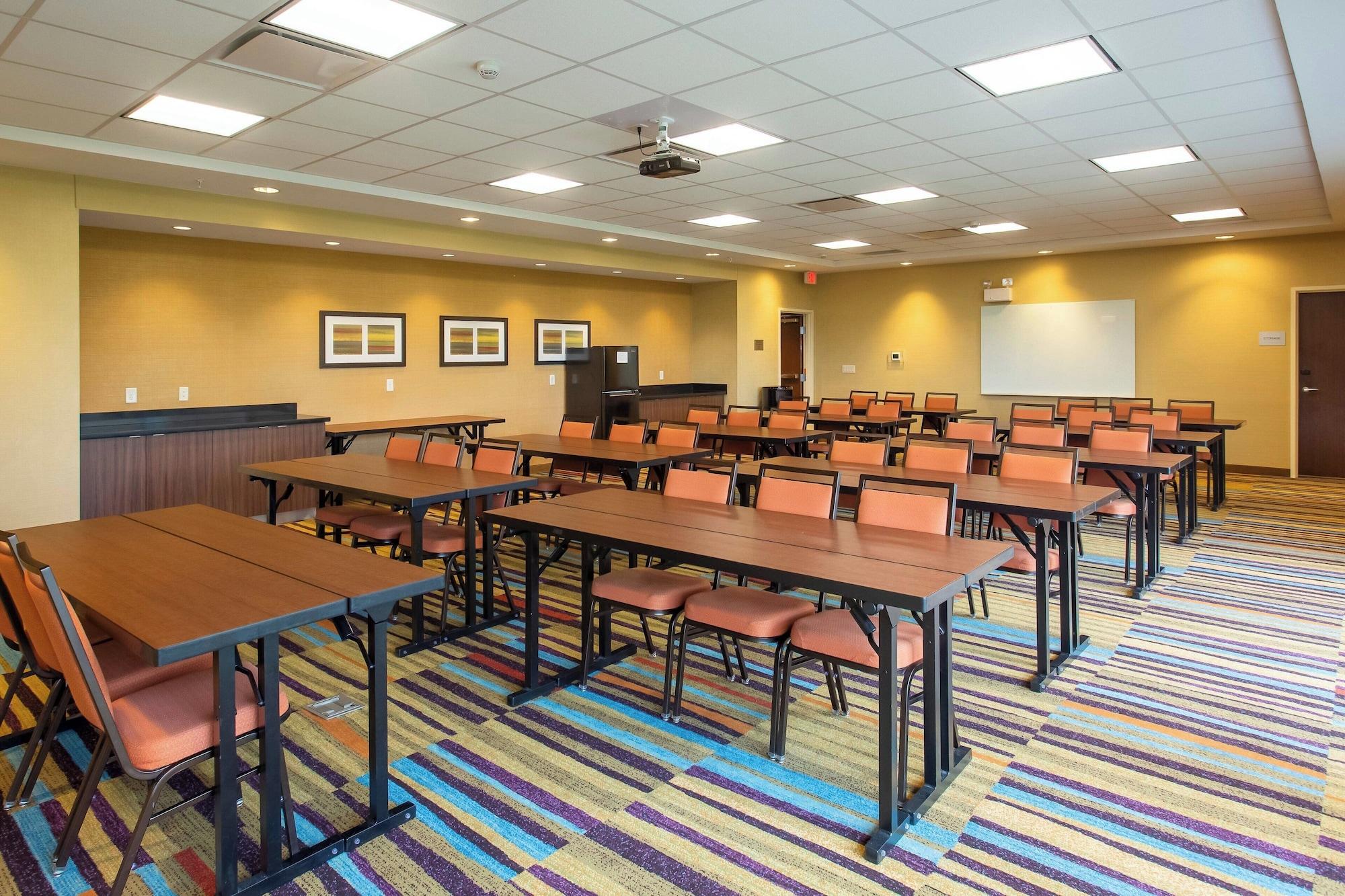 Sala de Reuniones Fairfield Inn & Suites Jamestown