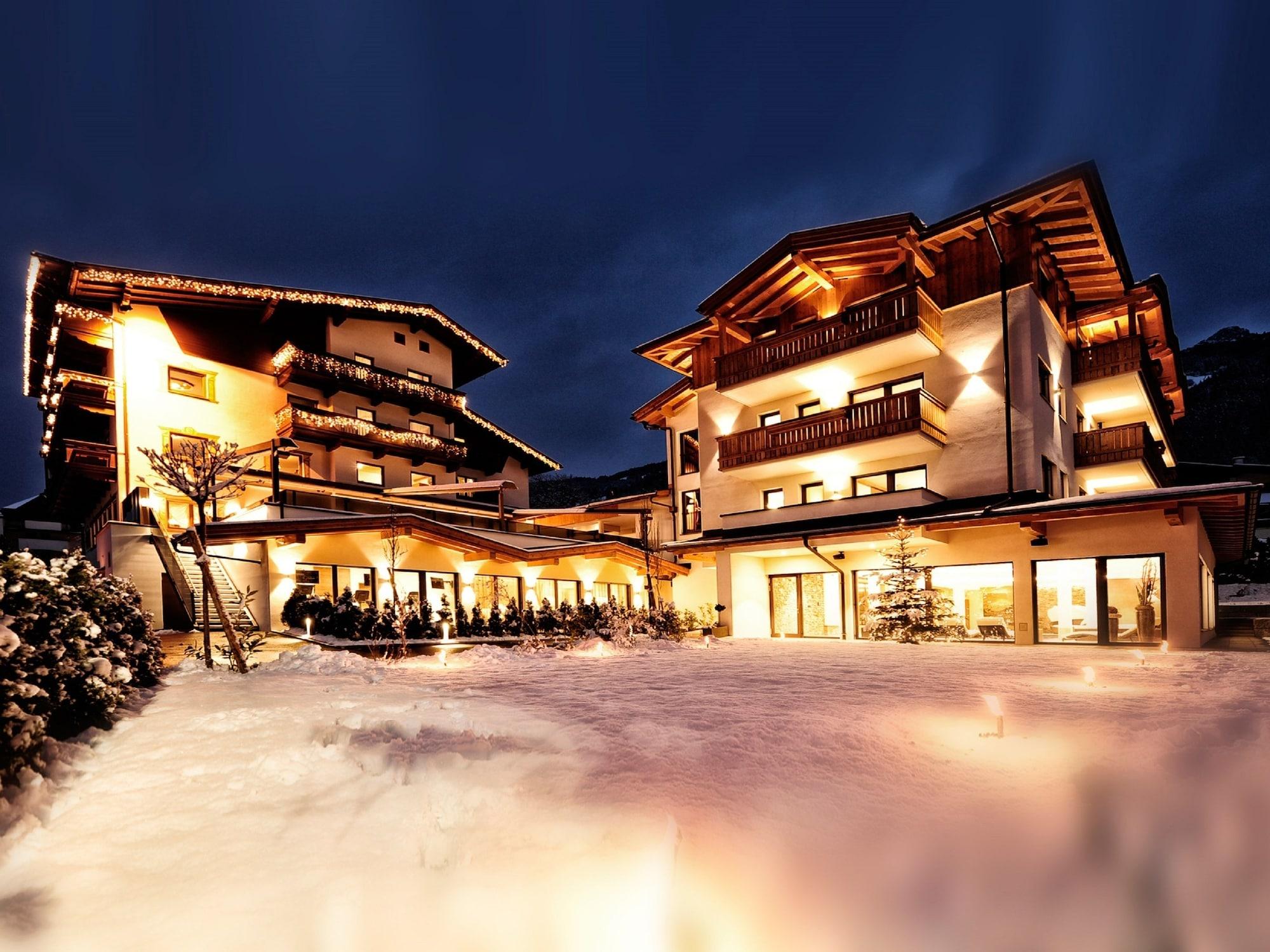Vista Exterior Hotel Theresia