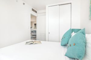 Aluguel por temporada - Waikiki Sunset 2 bedroom with Diamond Head View and Parking
