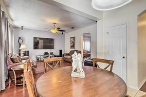 Alquiler Vacacional - Orlando Home w/ Private Yard + Patio!