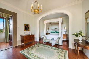 Alquiler Vacacional - Exclusive 7BR-8BA Villa with pool, a few mins from town, yet in the countryside