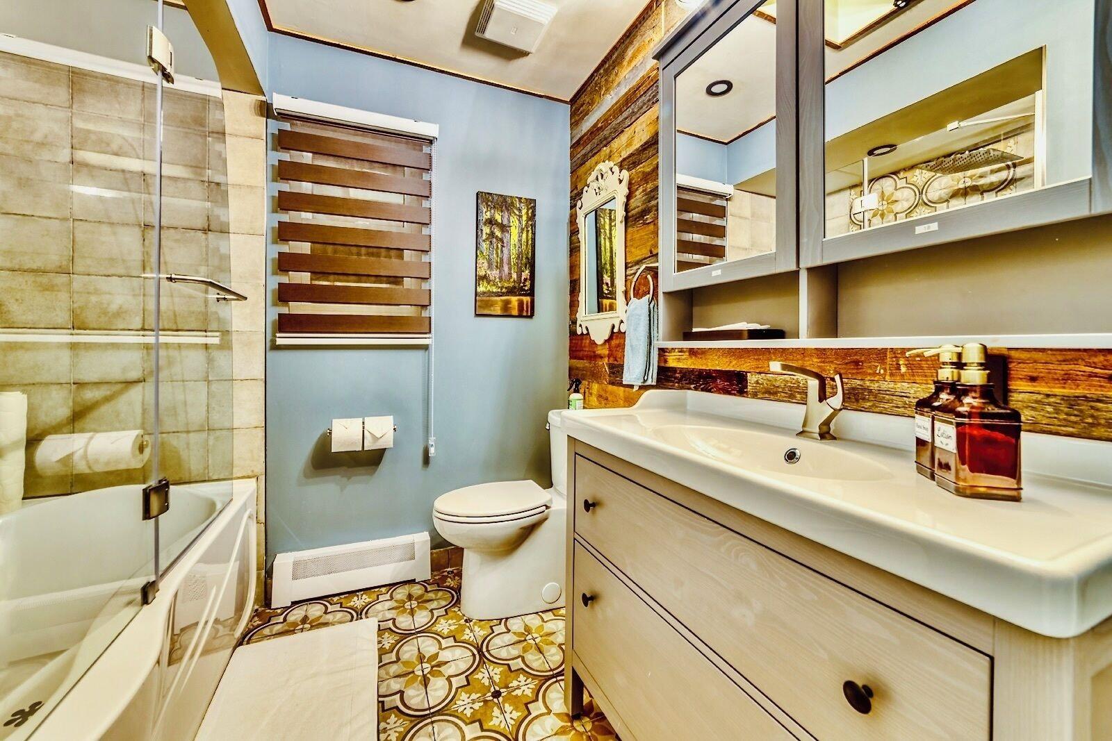Equipamiento de Habitación Neocolonial Nouveau Kensington Vacation Home