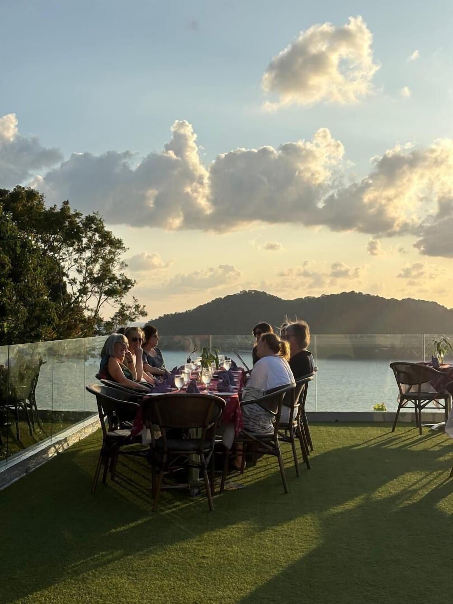 Restaurant Ambong Rainforest Retreat