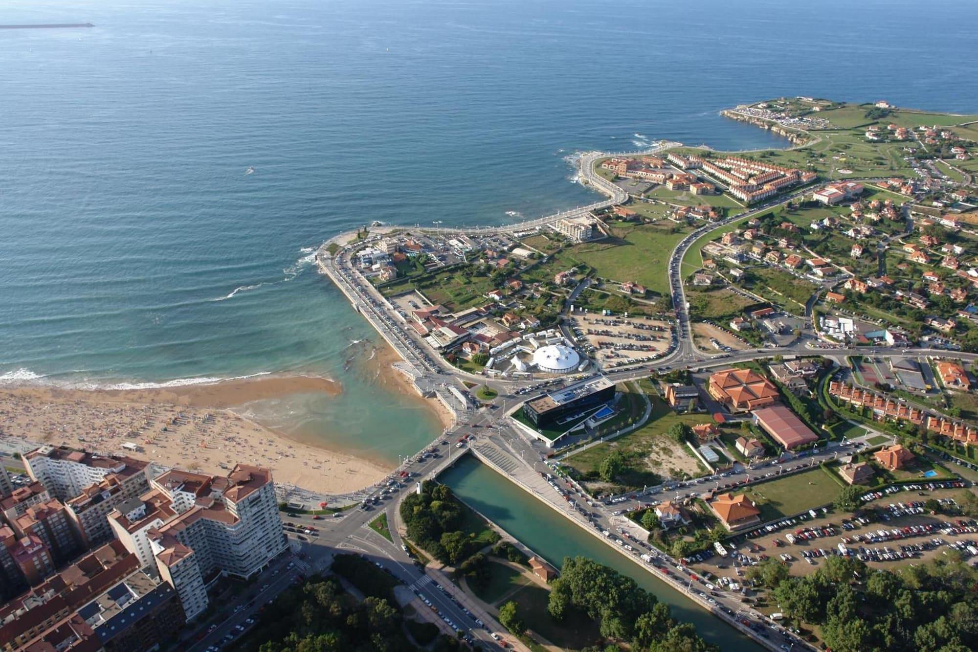 Playa Begoña Park