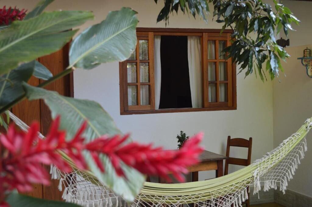 Varios Pouse no Jardim