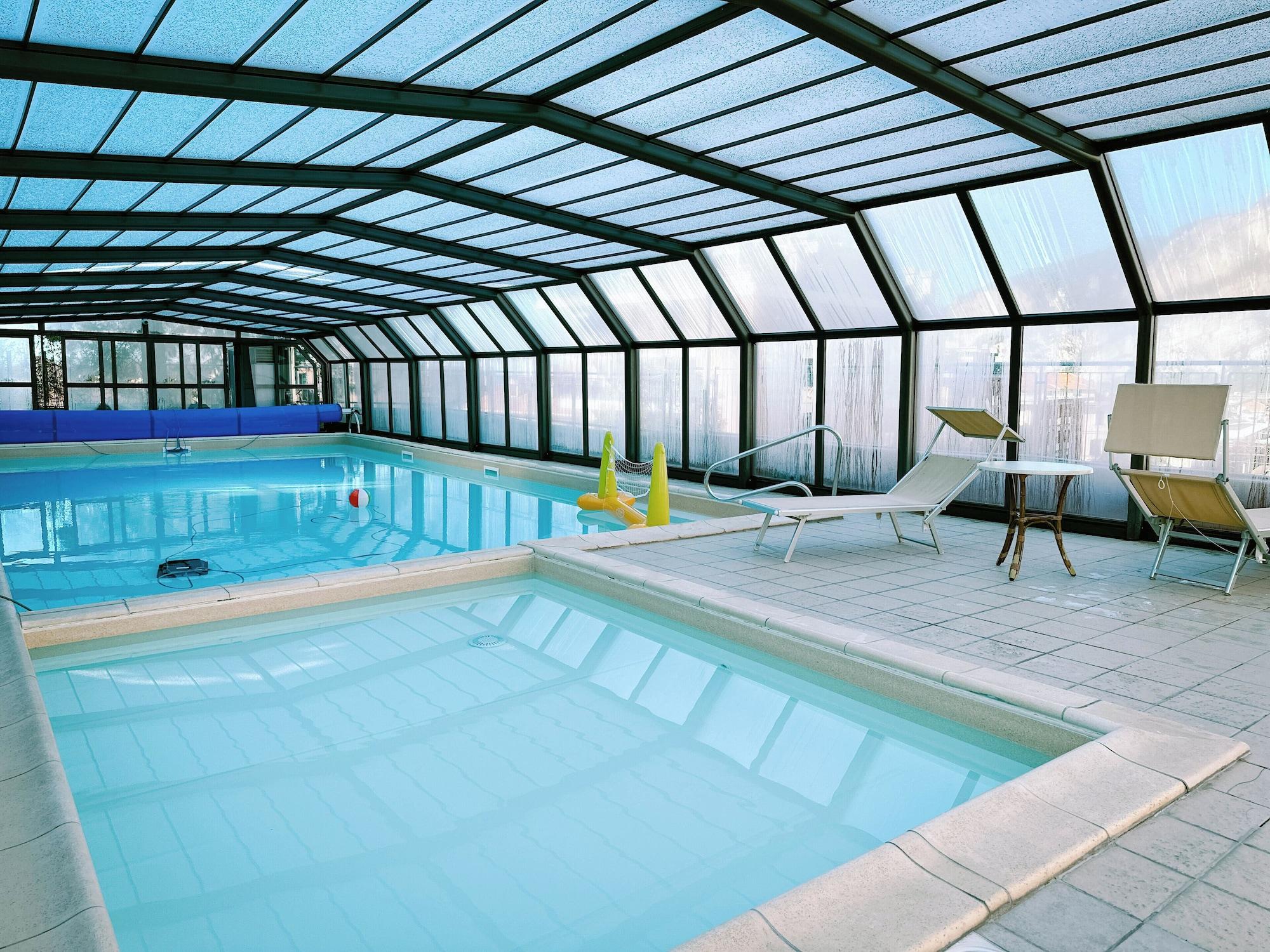 Vista Piscina Hotel Bello by Ostello Bello