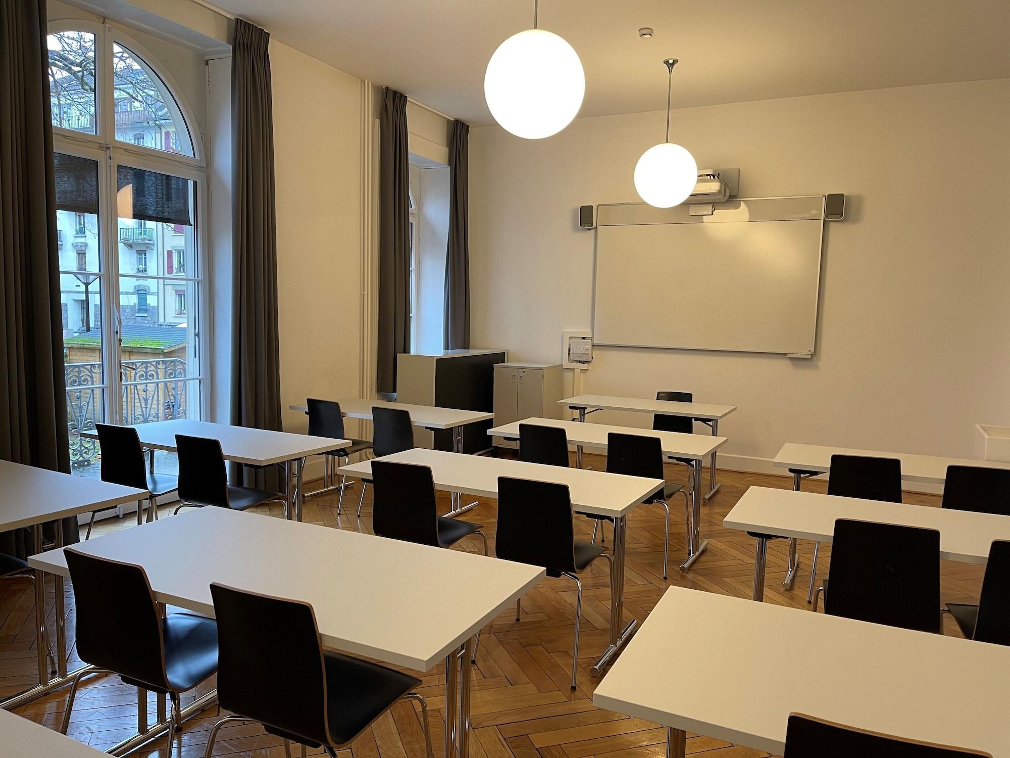 Sala de Reuniones Geneva Hostel