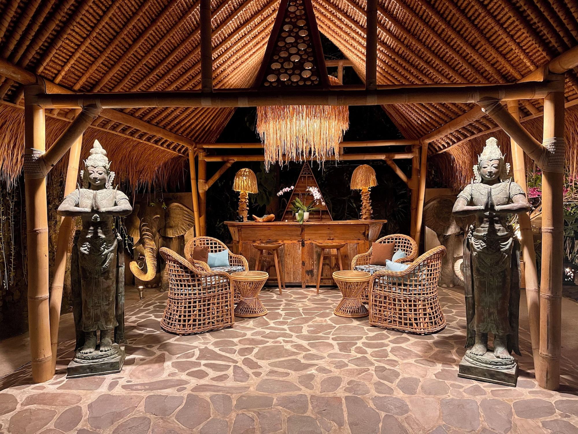 Vista Lobby Louka Beach Bali
