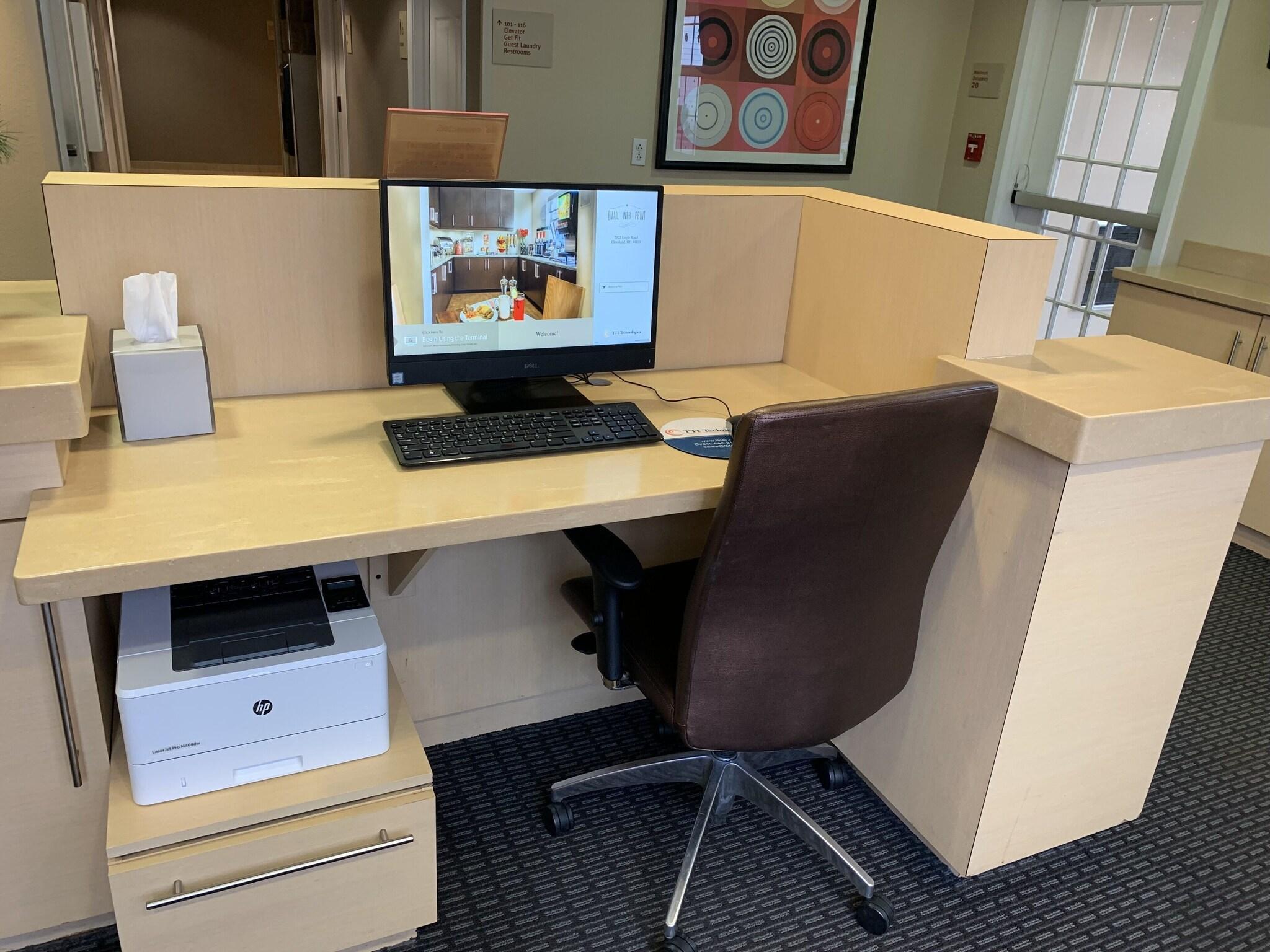 Centro de Negocios Mainstay Suites Middleburg Heights