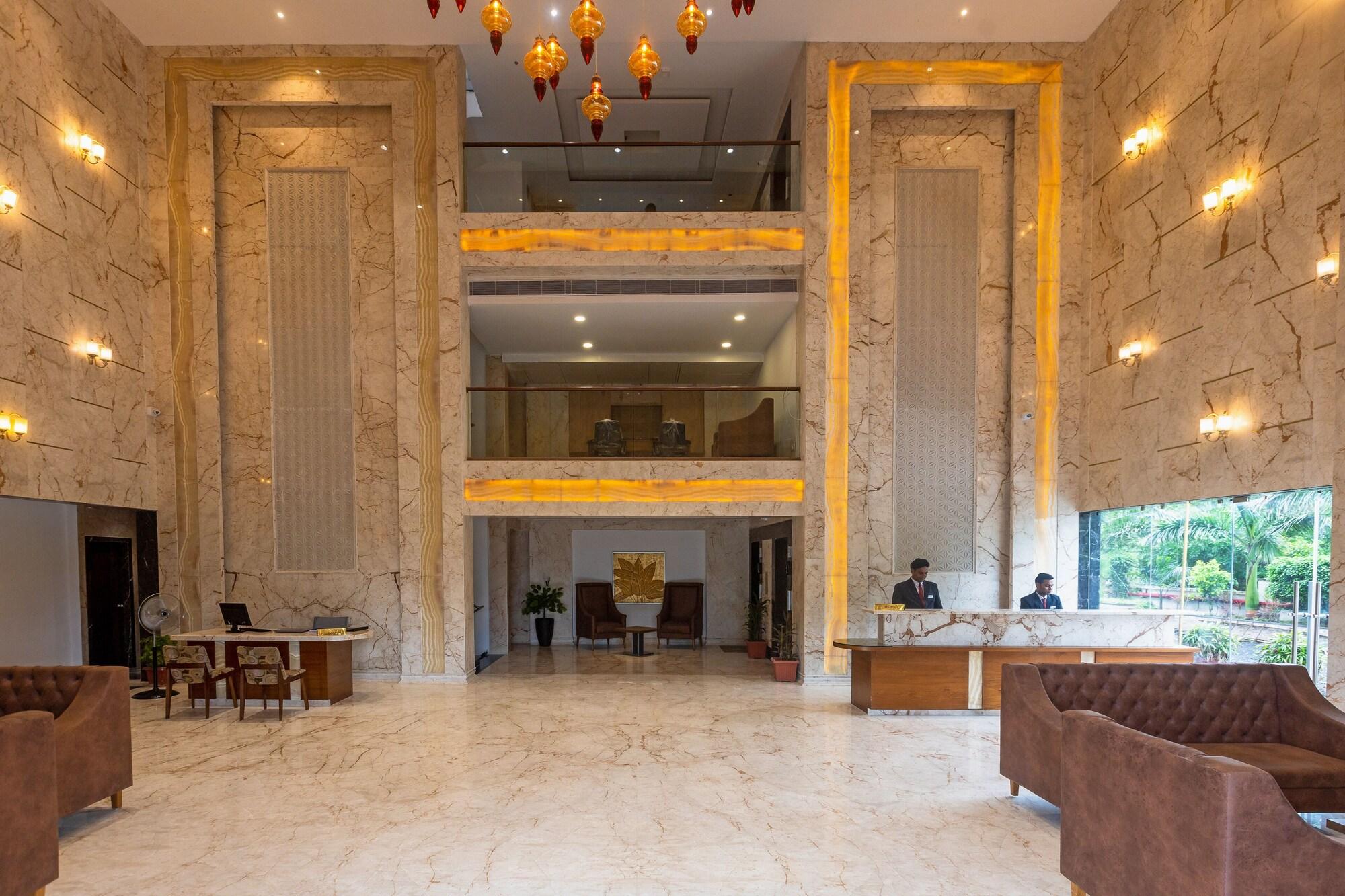 Vista Lobby Pride Hotel Bhopal