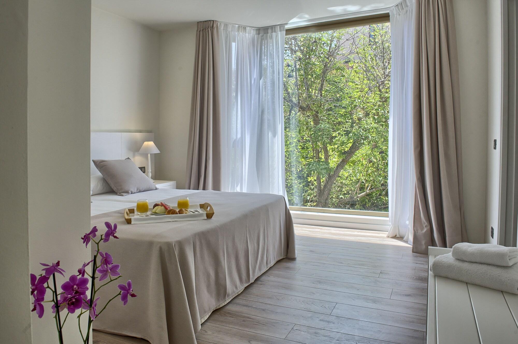 Varios Hotel el Petit Convent