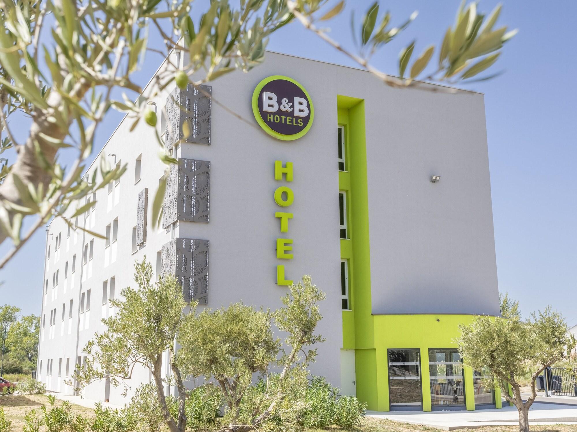 Vista Exterior B&B HOTEL Saint-Martin-de-Crau Alpilles Camargue