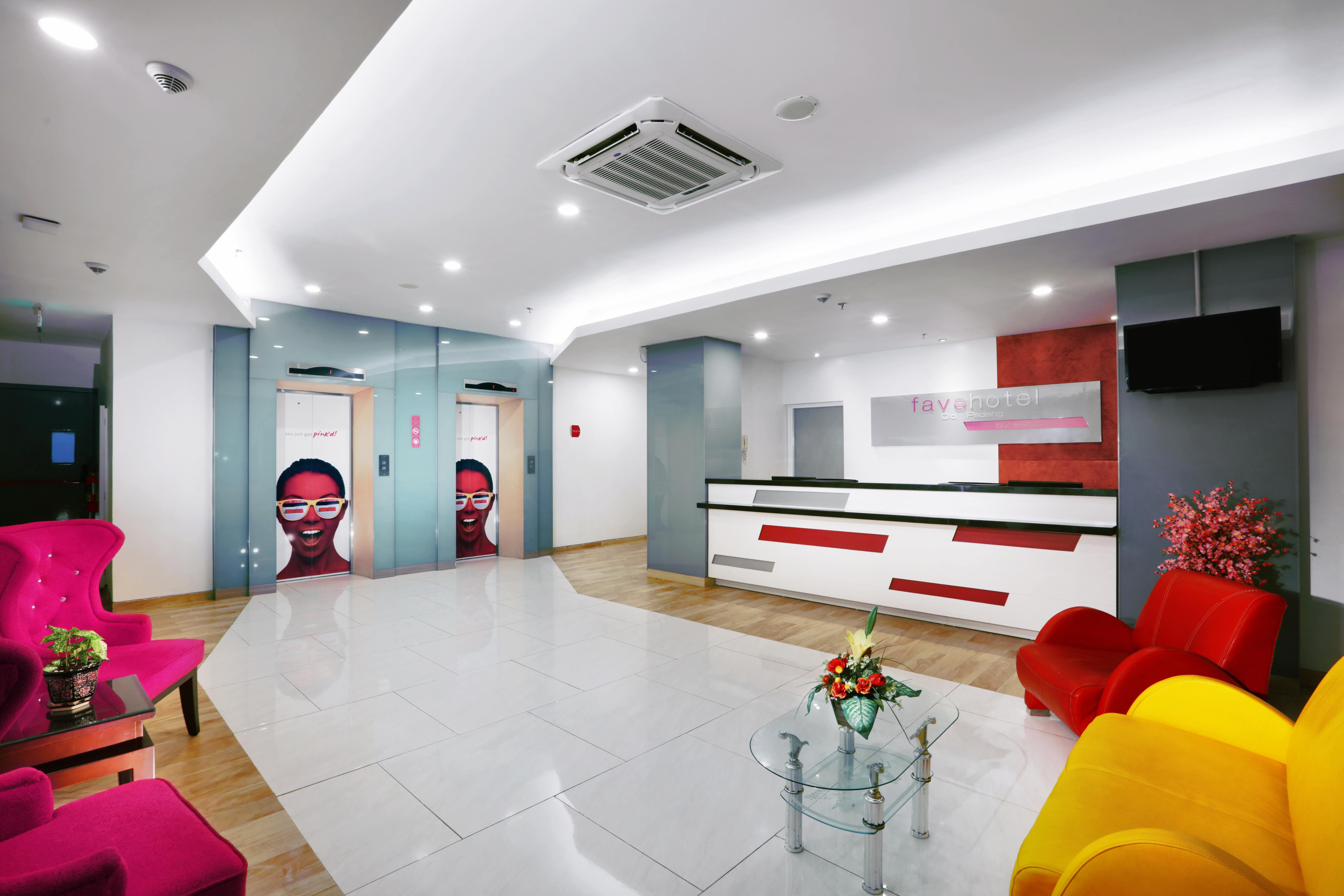 Vista Lobby favehotel Olo - Padang