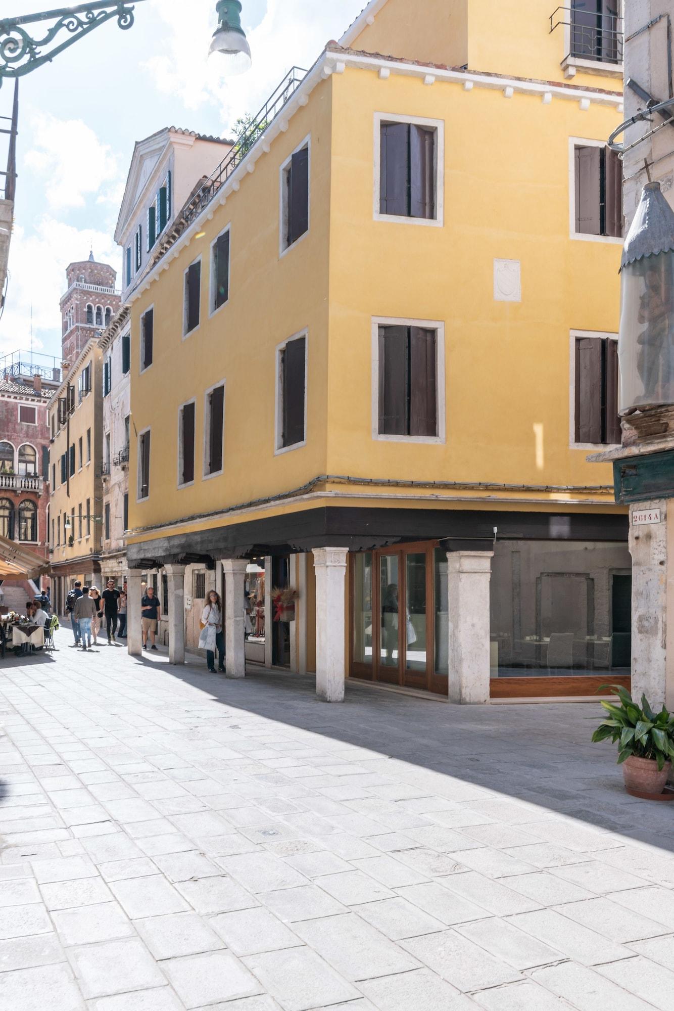 Varios Hotel Grifoni
