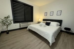 Alquiler Vacacional - 20 Min to NYC-Beautiful and Spacious Apartment w/ King Bed and Private Parking