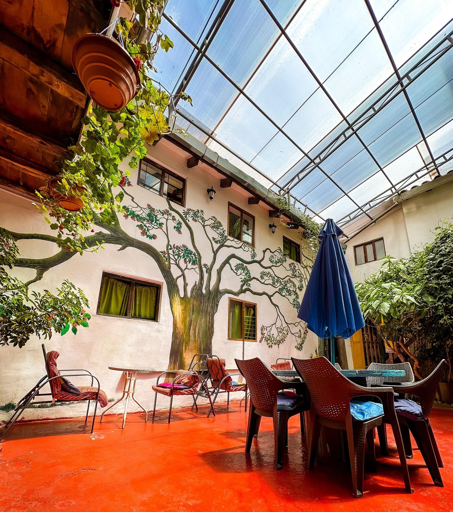 Varios Tucan Hostel