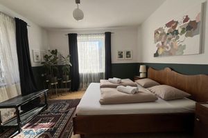 Alquiler Vacacional - Luxury garden apartment near the old town | in the center | Pool | Free Parking